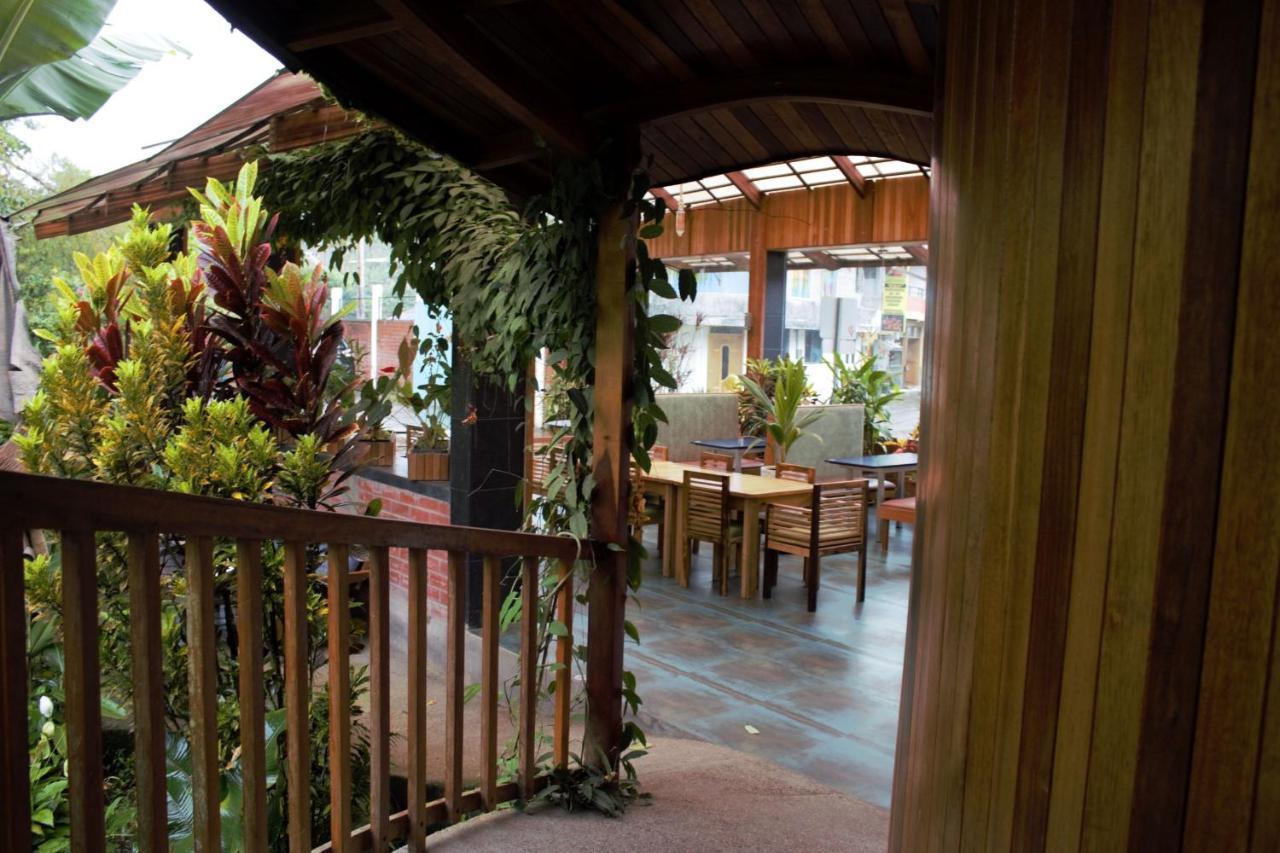 Hostal Zafiro 明多 外观 照片